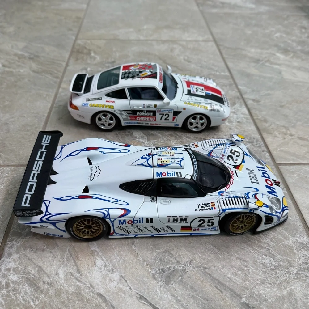 Set of 2 Porsche 911 Diecast Racing Cars - ‘93 Carrera & ‘98 GT1 - Picture 3 of 7